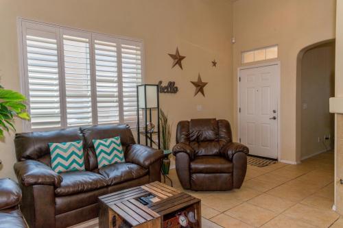 Just Listed! 1635 Monaco Ln 3bd/2ba Clovis Beauty! $284,999